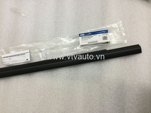 Nẹp chân kính ngòai sau Ford Ranger 2016