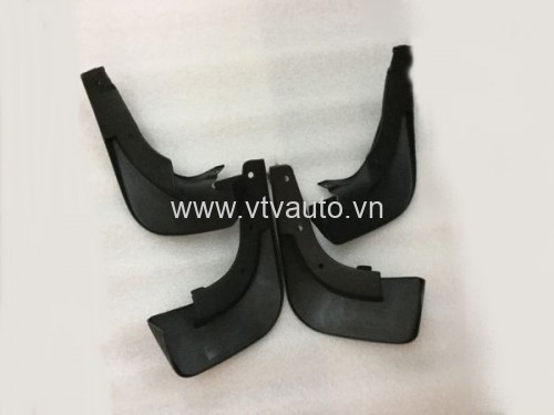 Chắn bùn bánh xe Ford Laser