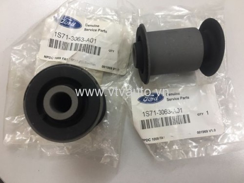 Cao su đầu nhỏ càng A Ford Mondeo 2005