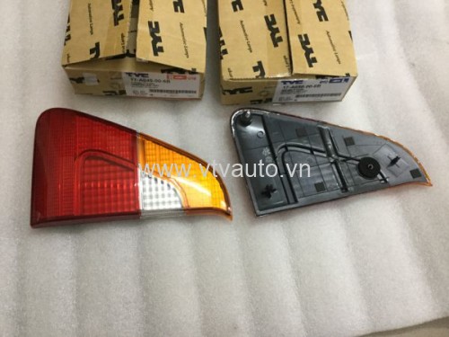 Đôi đèn hậu trong Toyota Zace (nằm trên cốp sau)