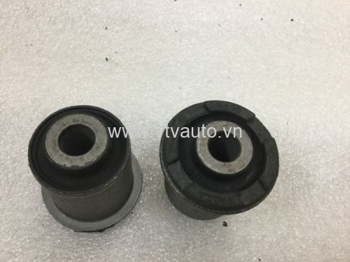Cao su càng A nhỏ Kia Cerato 