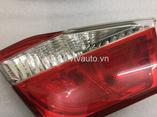 Đèn hậu trong Toyota Camry 2013-2018 