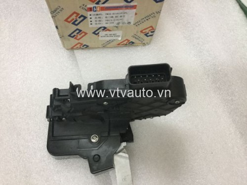 Khóa ngậm cửa Ford Focus 2008