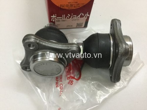 Rô tuyn đứng trên Mitsubishi Triton 2010