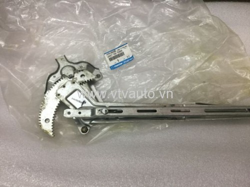 Compa lên kính trước phải Ford Everest 2008 