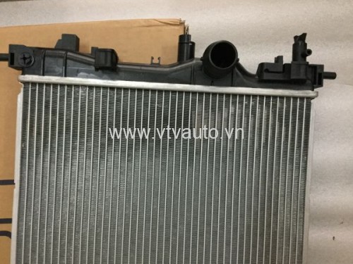 Két nước Chevrolet Cruze số tự động 2009-2015 