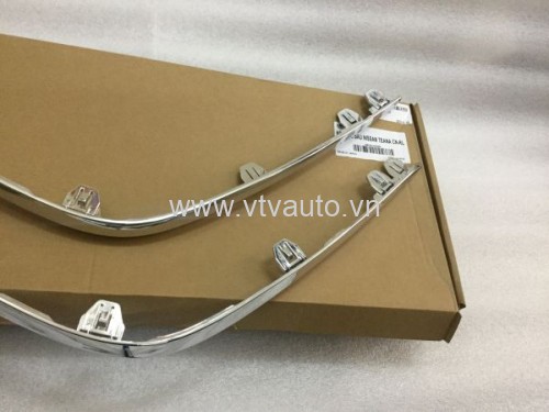 Nẹp ba đờ xốc sau Nissan Teana 2008-2015 