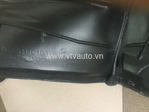 Chắn bùn lòng dè trước phải Nissan Teana 2010