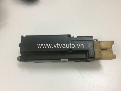Công tắc lên kính tổng Toyota Corona