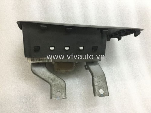 Túi khí L Toyota Innova, 2010