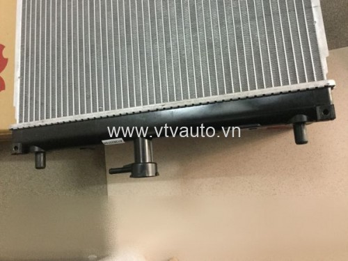 Két nước Suzuki APV 