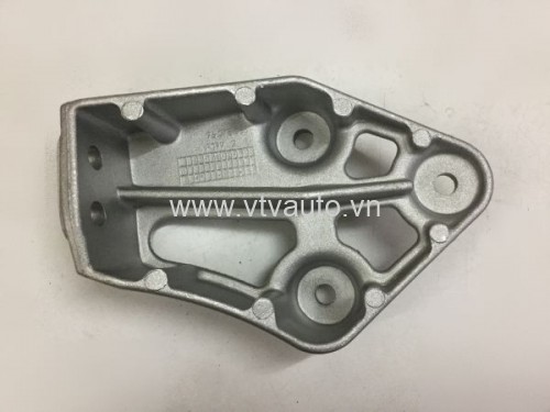 Giá bắt chân máy Daewoo Lanos 