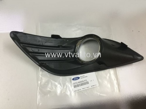 Ốp đèn gầm Ford Focus 2012-2015 