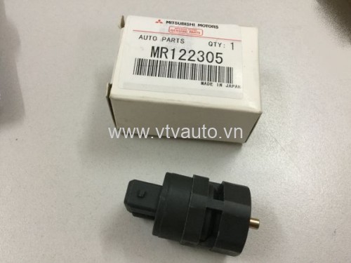 Phần điện sâu công tơ mét Mitsubishi Pajero V33 