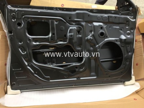 Cánh cửa trước tài Toyota Camry  2012-2015 