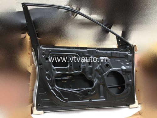 Cánh cửa trước tài Toyota Camry  2012-2015 