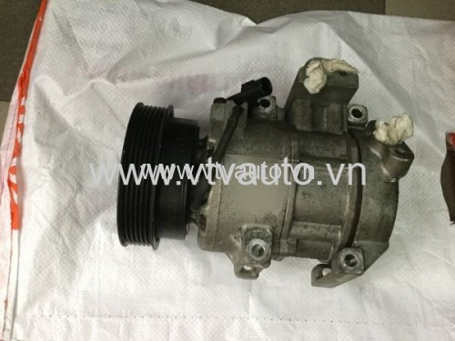 Lốc điều hòa Kia Caren bãi
