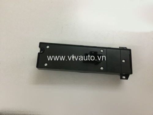 Công tắc lên kính tổng Ford Focus 2005-2009  