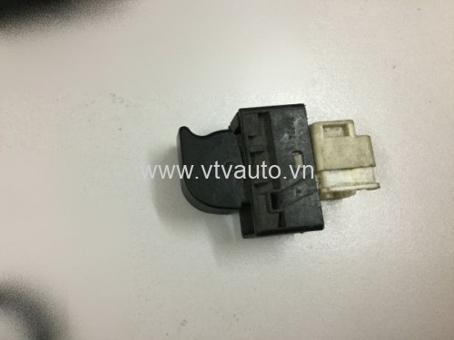 Công tắc lên xuống kính đơn Isuzu Hilander  2004 