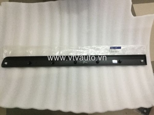Nẹp sườn cánh cửa trước trái Hyundai Getz 