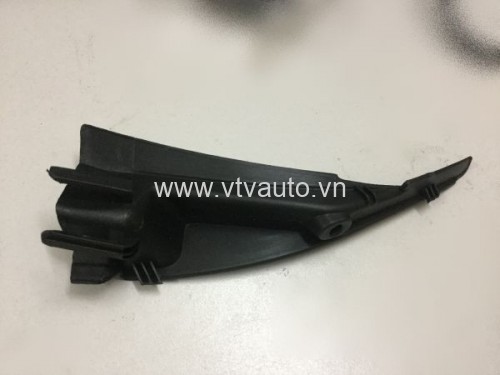 Ốp góc chắn kính gió RH Mazda 3 , 2009-2013  