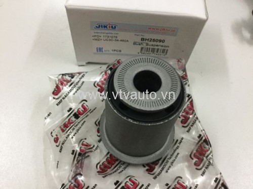 Cao su càng A dưới Ford Ranger 2.2,2013 