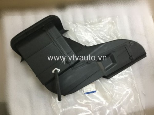 Ống lấy gió ngoài vào hộp lọc gió Ford Transit 2014-2019