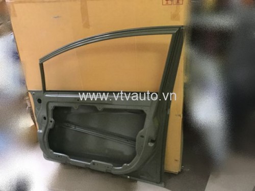 Cánh cửa trước bên phụ Ford Fiesta 2012-2017  