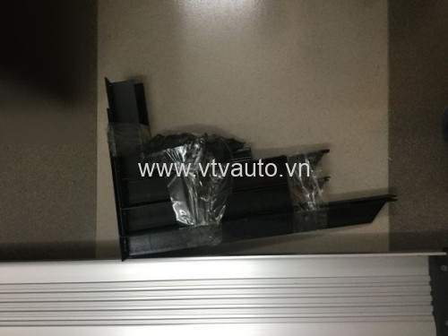 Bậc lên xuống Mitsubishi Pajero V31, V32,V33 