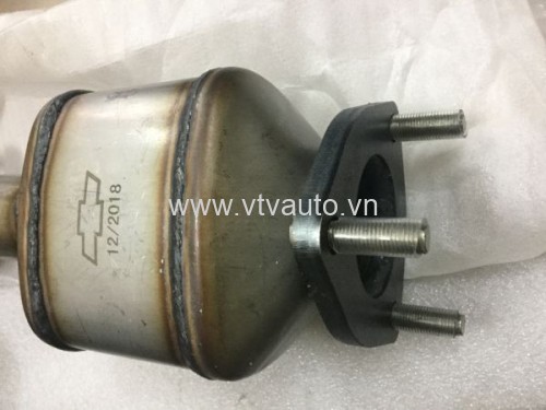 Bầu xả chứa than hoạt tính đoạn trên Chevrolet Captiva máy xăng 2007-2014   
