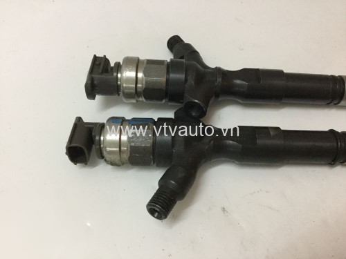 Kim phun bãi Toyota Hilux 2012-2016 2.5 máy 2KD