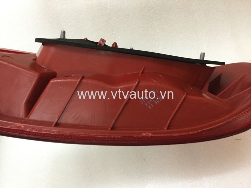 Đèn hậu bên trái Mitsubishi Lancer 1998-2001