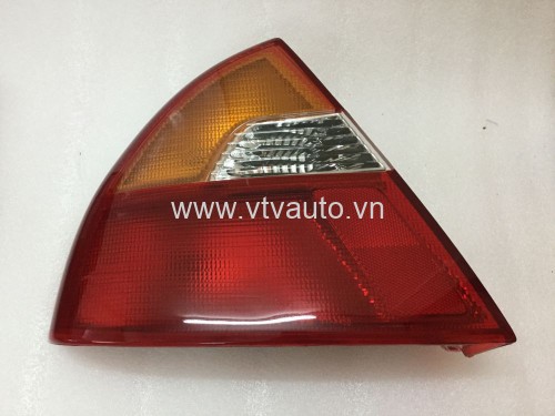 Đèn hậu bên trái Mitsubishi Lancer 1998-2001