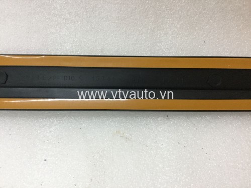 Nẹp sườn mạ cánh sau bên phải Toyota Camry mỹ 2009