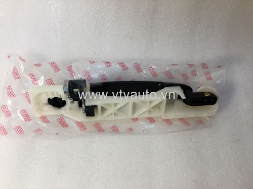 Tay mở ngoài trước trái Hyundai Verna 2008-2010