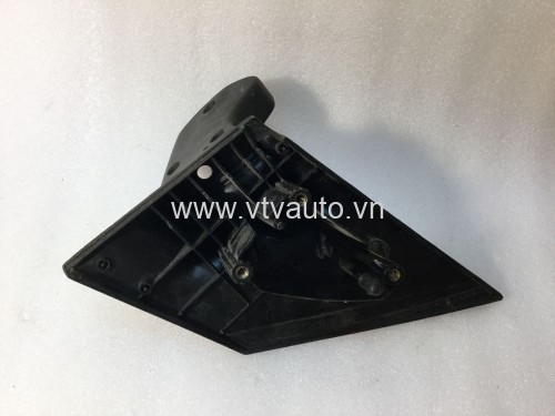 Chân gương chiếu hậu bên trái bãi Daewoo Lacetti CDX