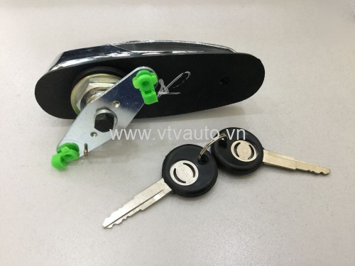 Tay khóa nắp thùng sau Isuzu D-Max 2005-2013