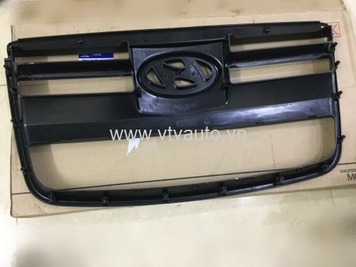 Mặt ca lăng Hyundai Starex 2002-2005