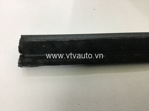 Nẹp chân kính trong Toyota Land Cruiser 1992-1997