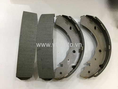 Bộ má phanh sau (Bố thắng sau guốc) Mitsubishi Triton 2007-2013