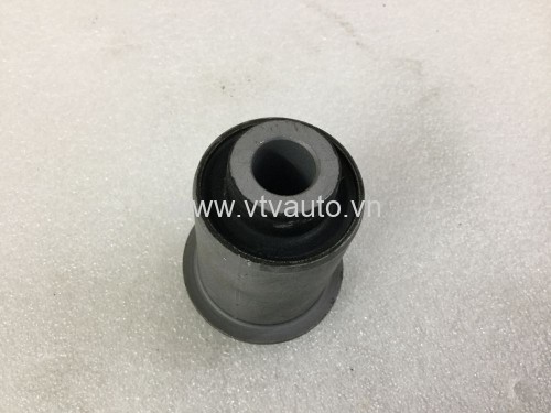 Cao su giữa càng Kia Sorento
