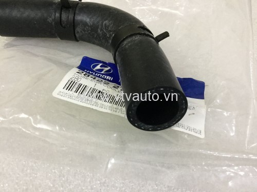 Cút nước ra cổ van hằng nhiệt Hyundai Santafe 2006-2009