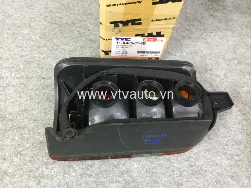 Đèn hậu ngoài bên phải Toyota Zace 2003-2005