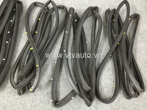 Bộ 4 cái gioăng cánh cửa Toyota Land Cruiser 1990-1997