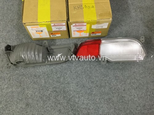 Cặp 2 đèn phản quang Mitsubishi Zinger