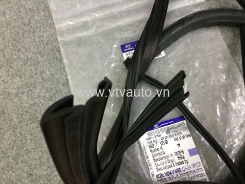Ron kính cửa sau phải Hyundai I10