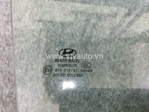 Kính cửa trước phải Hyundai Grand i10