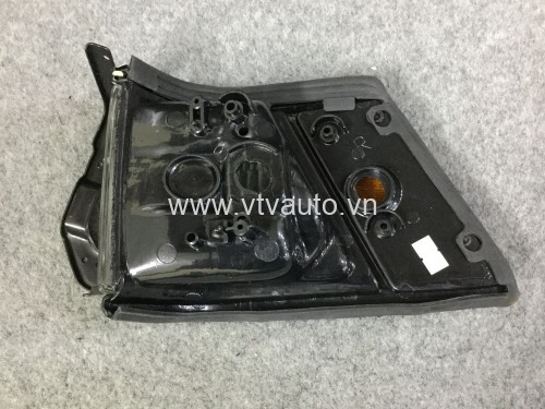 Đèn xi nhan bên phải Nissan Bluebird U11, 1988-1991