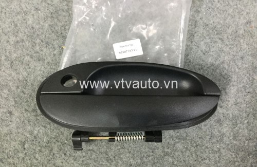 Tay mở ngoài trước trái Daewoo Matiz 2