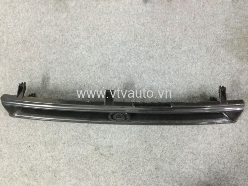 Mặt ca lăng Mazda 323 1992-1996